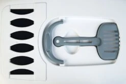 Stefanplast Kattenbak Super Queen Wit/blauw 55 X 71 X 46 Cm 9 Stefanplast Kattenbak Super Queen Wit/blauw 55 X 71 X 46 Cm -Beeztees || ROYAL CANIN || FLEXI Verkoopwinkel 8003507968806 4