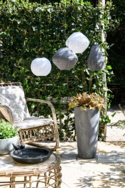 Intratuin Vogel Voeder- En Drinkschaal Emmy Donkergrijs D 32 Cm -Beeztees || ROYAL CANIN || FLEXI Verkoopwinkel 8717263801412 1 1